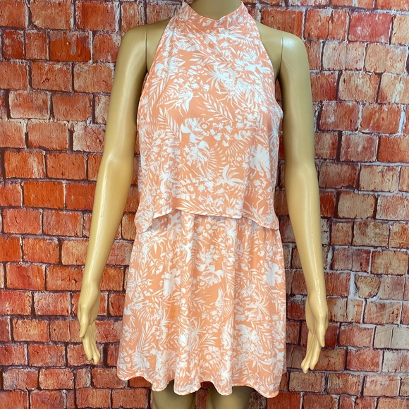 Paper Crane Dresses & Skirts - Paper Crane Pink and White Halter Mini Dress